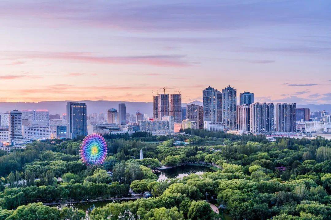 呼和浩特的历史演变与现代发展探究