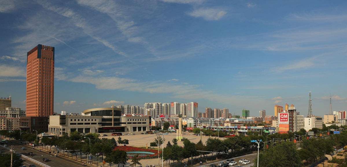 通辽盛会,嘉宾云集,观众热情如火